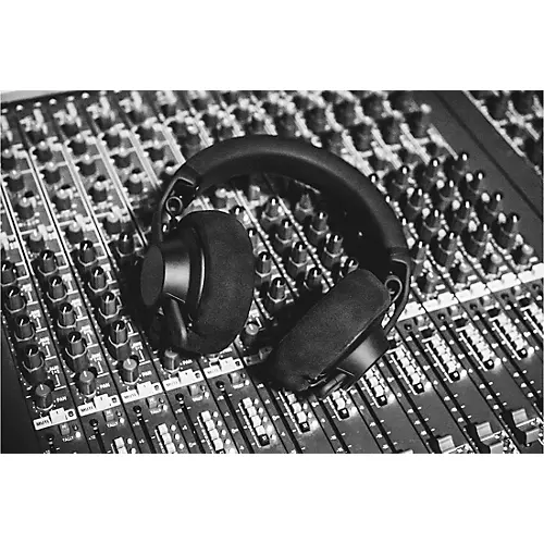 AIAIAI TMA-2 Studio Wireless+ Headphone Black - musicians--Friend