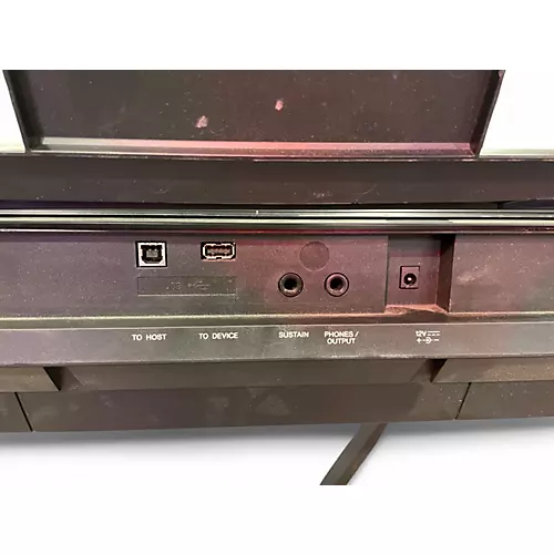 Used Yamaha PSRE433 61 Key Portable Keyboard - musicians--Friend