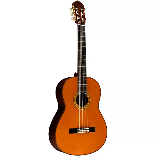 Yamaha GC42 Handcrafted Classical Guitar Spruce - musicians--Friend