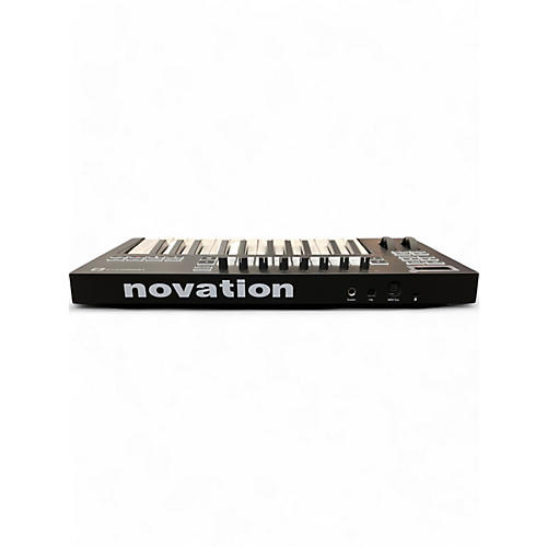 Used Novation Launchkey 25 Key MIDI Controller - musicians--Friend
