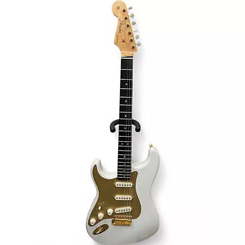Used 2022 Fender FENDER LEFT HANDED CUSTOM SHOP STRAT Vintage White Electric Guitar Vintage White - musicians--Friend