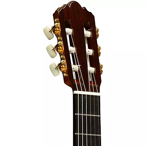 Yamaha GC42 Handcrafted Classical Guitar Spruce - musicians--Friend