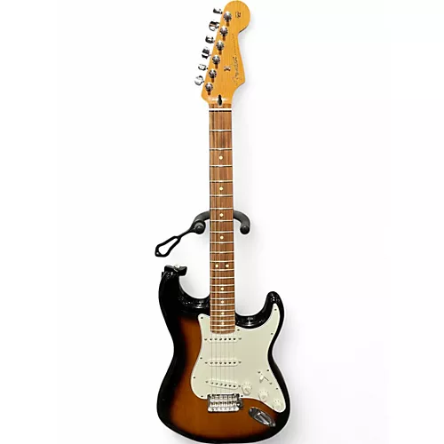 Used Fender 70th Anniversary Player Stratocaster 3 Color Sunburst Solid Body Electric Guitar 3 Color Sunburst - musicians--Friend