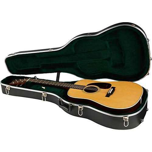 Martin D-28 Standard Dreadnought Acoustic Guitar Natural - musicians--Friend