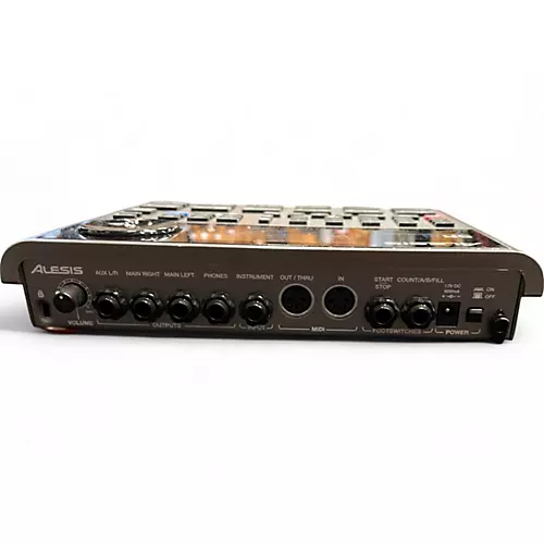 Used Alesis SR18 Drum Machine - musicians--Friend