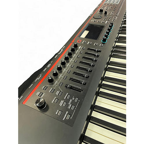 Used Roland Fantom 08 Keyboard Workstation - musicians--Friend