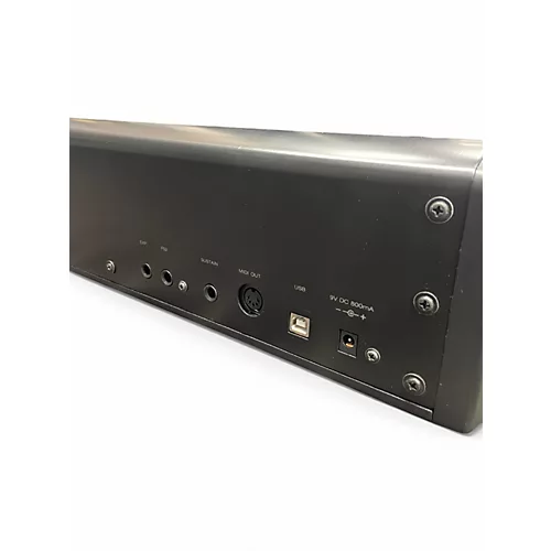 Used M-Audio HAMMER 88 - musicians--Friend