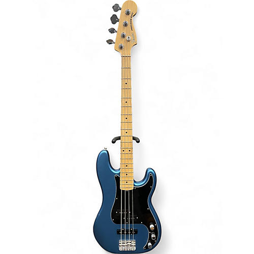 Used Fender American Performer Precision Bass Lake Placid Blue Electric Bass Guitar Lake Placid Blue - musicians--Friend