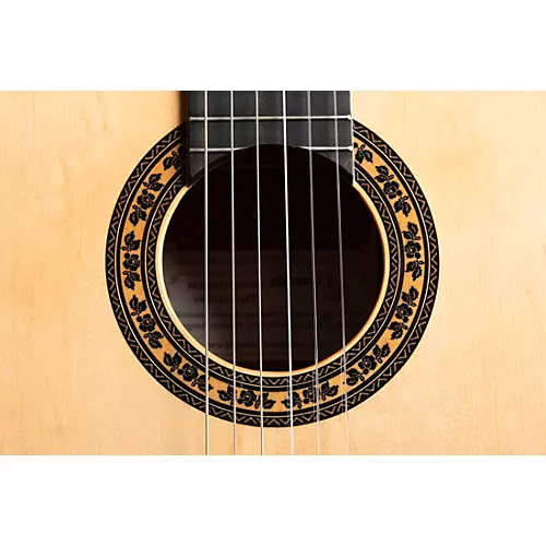 Jose Ramirez Studio 3 Spruce Classical Acoustic Guitar Natural - musicians--Friend