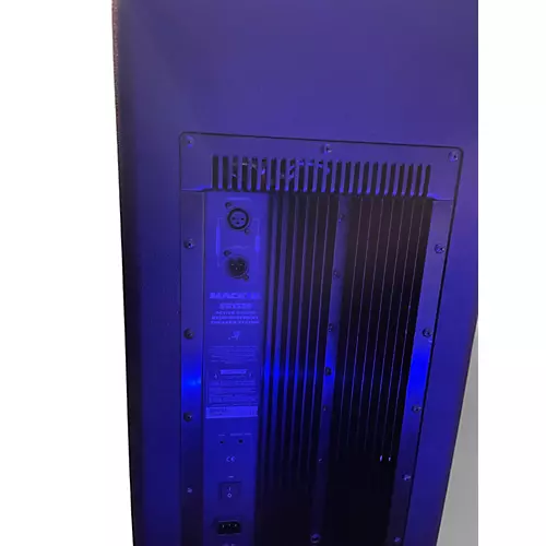 Used Mackie SR1530Z Powered Speaker - musicians--Friend