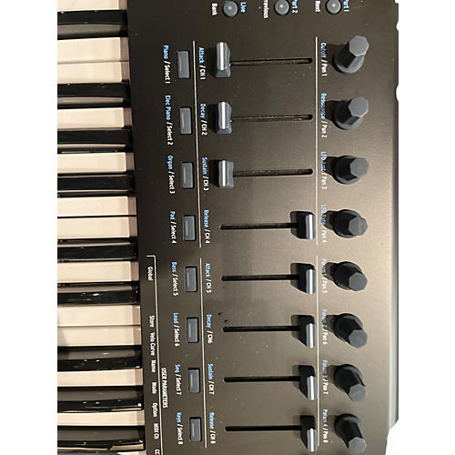 Used Arturia Keylab 61 Key MIDI Controller - musicians--Friend