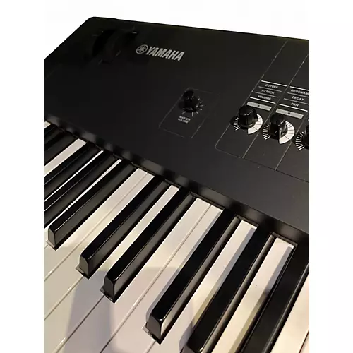Used Yamaha MX88 Synthesizer - musicians--Friend