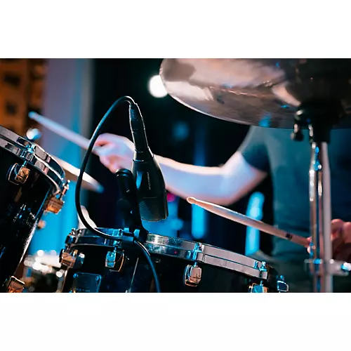 Sennheiser MD 421 KOMPAKT + DRUM CLAMP Multipurpose Dynamic Cardioid Microphone with Drum Clamp - musicians--Friend