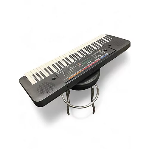 Used Yamaha PSRE263 61 Key Portable Keyboard - musicians--Friend