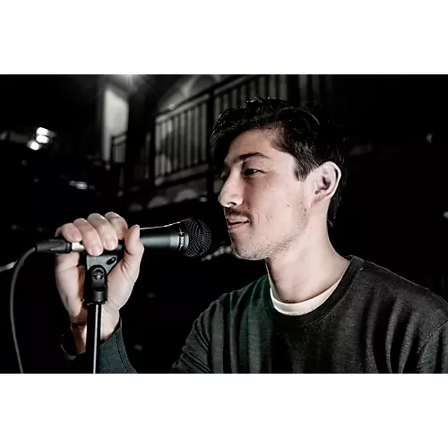 Shure PGA58 Cardioid Dynamic Vocal Microphone - musicians--Friend