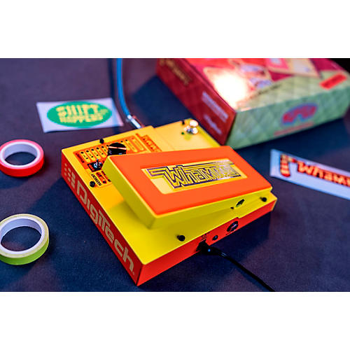 DigiTech MonoNeon Whammy Signature Whammy Effects Pedal Yellow and Orange - musicians--Friend