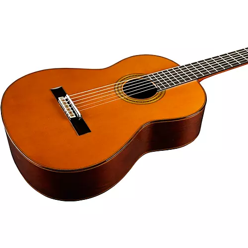 Yamaha GC42 Handcrafted Classical Guitar Spruce - musicians--Friend