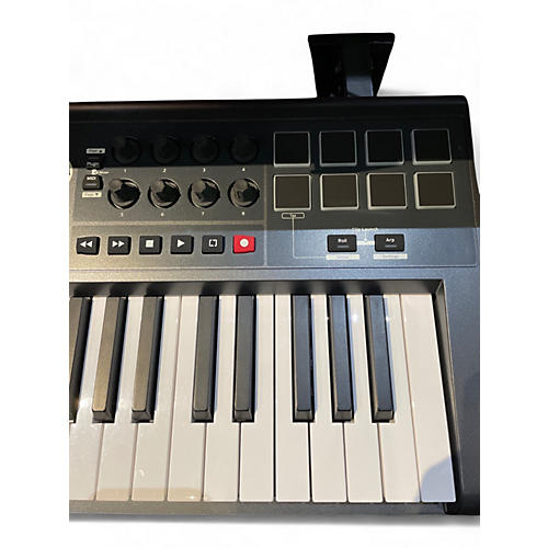 Used Novation Impulse 25 Key MIDI Controller - musicians--Friend
