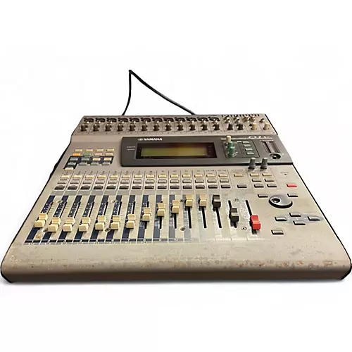 Used Yamaha 01V Digital Mixer - musicians--Friend