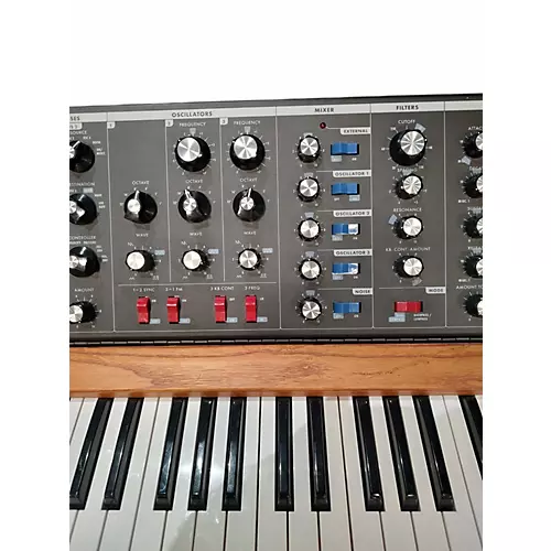 Used Moog Minimoog Voyager Synthesizer - musicians--Friend