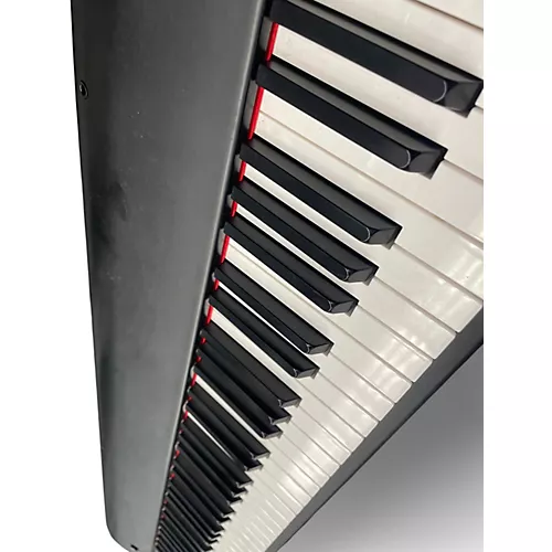 Used M-Audio HAMMER 88 - musicians--Friend