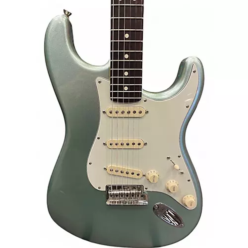 Used Fender American Professional II Stratocaster MYSTIC SURF GREEN Solid Body Electric Guitar MYSTIC SURF GREEN - musicians--Friend