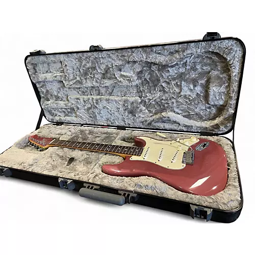 Used 1995 Fender American Standard Stratocaster Burgundy Mist Solid Body Electric Guitar Burgundy Mist - musicians--Friend