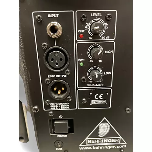 Used Behringer EUROLIVE B215D Powered Speaker - musicians--Friend