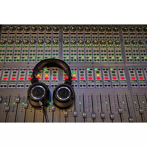 Audio-Technica ATH-M50x Closed-Back Studio Monitoring Headphones Black - musicians--Friend