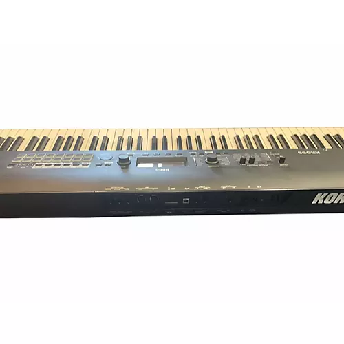 Used KORG kross 2 88 key - musicians--Friend