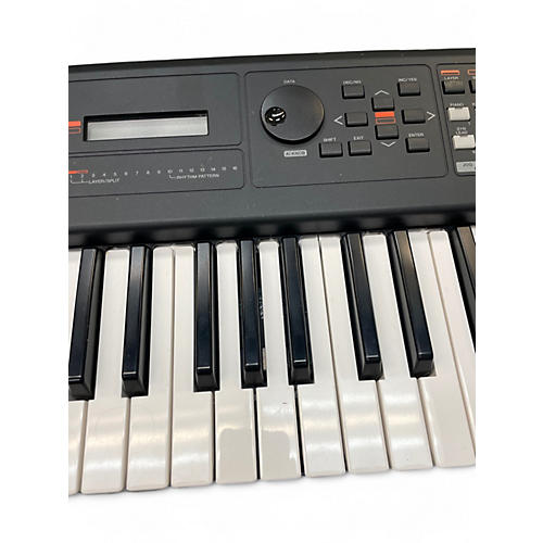 Used Yamaha MX61 61 Key Keyboard Workstation - musicians--Friend