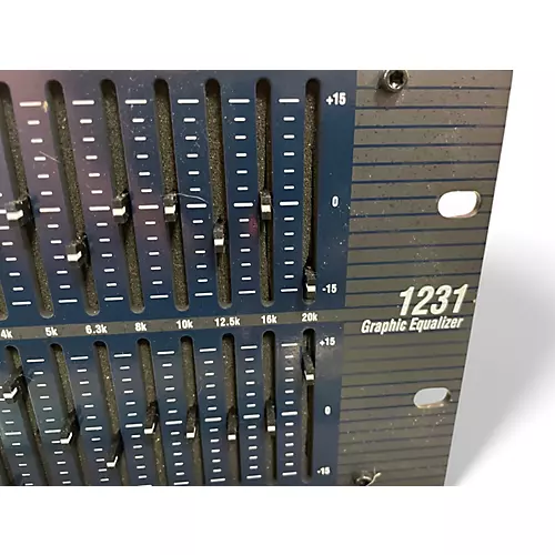 Used Dbx 1231 Powered Mixer - musicians--Friend