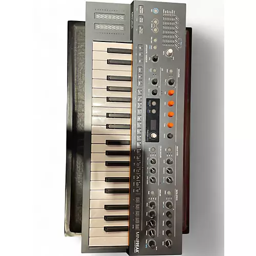 Used Arturia MiniFreak Algorithmic Synth Synthesizer - musicians--Friend