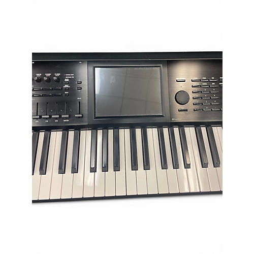 Used KORG Kronos 2 88 Keyboard Workstation - musicians--Friend