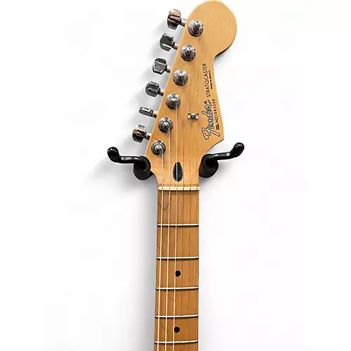 Used 2001 Fender Standard Stratocaster Black Solid Body Electric Guitar Black - musicians--Friend