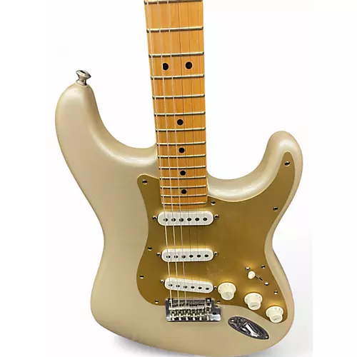 Used Fender AMERICAN STANDARD STRATOCASTER Gold Solid Body Electric Guitar Gold - musicians--Friend