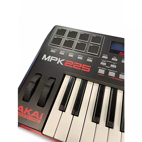 Used Akai Professional MPK225 25-Key MIDI Controller - musicians--Friend