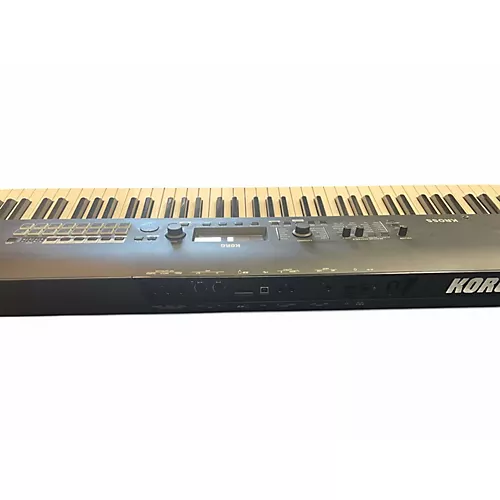 Used KORG kross 2 88 key - musicians--Friend