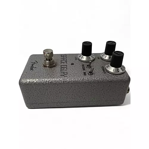 Used Fender HAMMERTONE SPACE DELAY Effect Pedal - musicians--Friend
