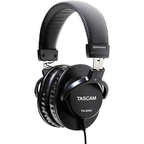 Focusrite Scarlett Solo USB Audio Interface Gen 3 With TASCAM TH-200X Studio Headphones Bundle - musicians--Friend