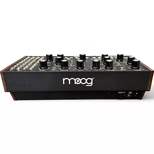 Used Moog MOTHER-32 Synthesizer - musicians--Friend