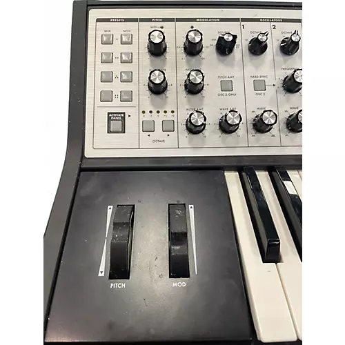 Used Moog Sub Phatty 25 Key Synthesizer - musicians--Friend