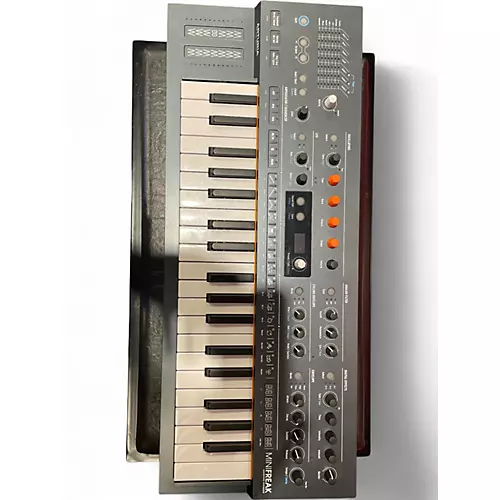 Used Arturia MiniFreak Algorithmic Synth Synthesizer - musicians--Friend
