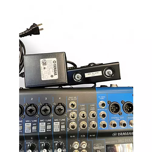 Used Yamaha MG10XU 10 Channel Mixer with Effects Unpowered Mixer - musicians--Friend