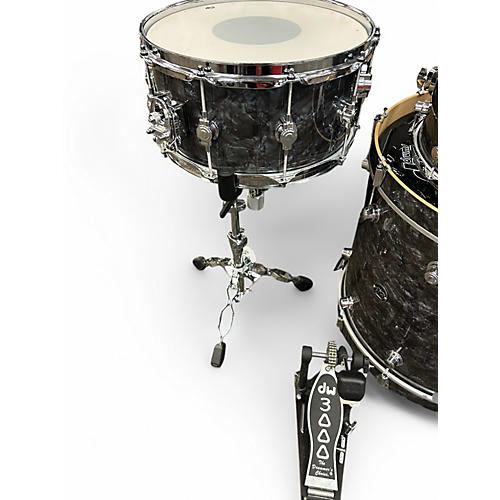 Used DW 4 Piece Performance Series BLACK DIAMOND Drum Kit BLACK DIAMOND - musicians--Friend