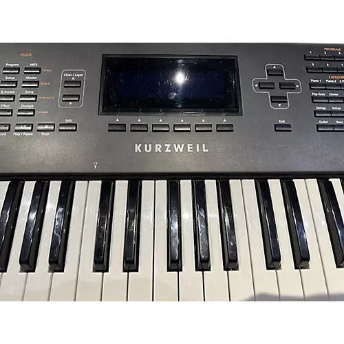 Used Kurzweil PC3K6 Portable Keyboard - musicians--Friend