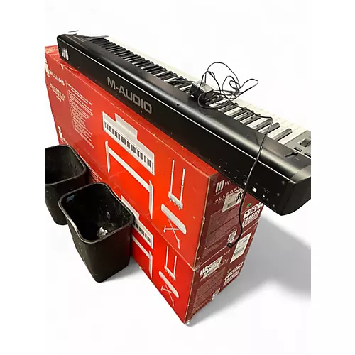 Used M-Audio Hammer 88 Digital Piano - musicians--Friend