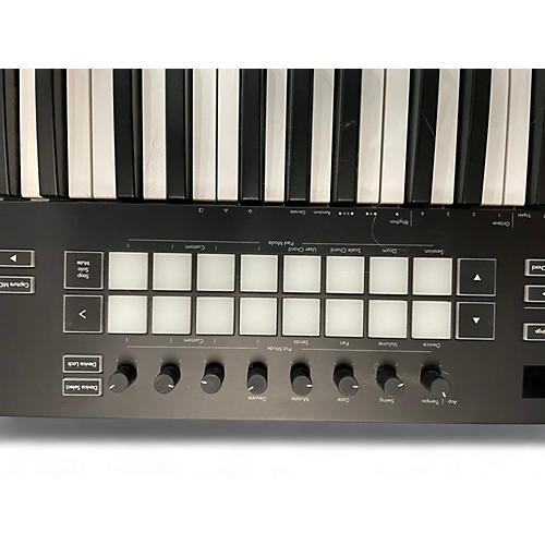 Used Novation LAUNCHKEY 37 MIDI Controller - musicians--Friend