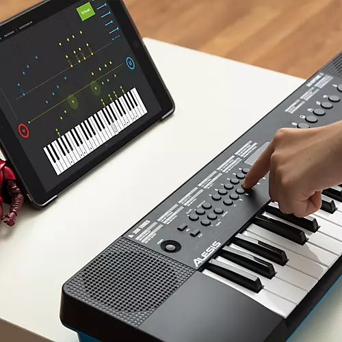 Alesis Harmony 32 32-Key Portable Keyboard With Built-In Speakers - musicians--Friend
