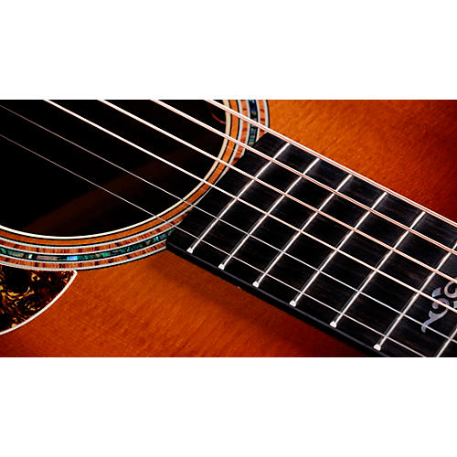 Taylor Gold Label Series 814e Super Auditorium Acoustic-Electric Guitar Natural - musicians--Friend